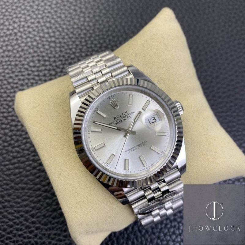 Fábrica Clean - Rolex Datejust M126334-0004 Mostrador Prata Tamanho 41mm