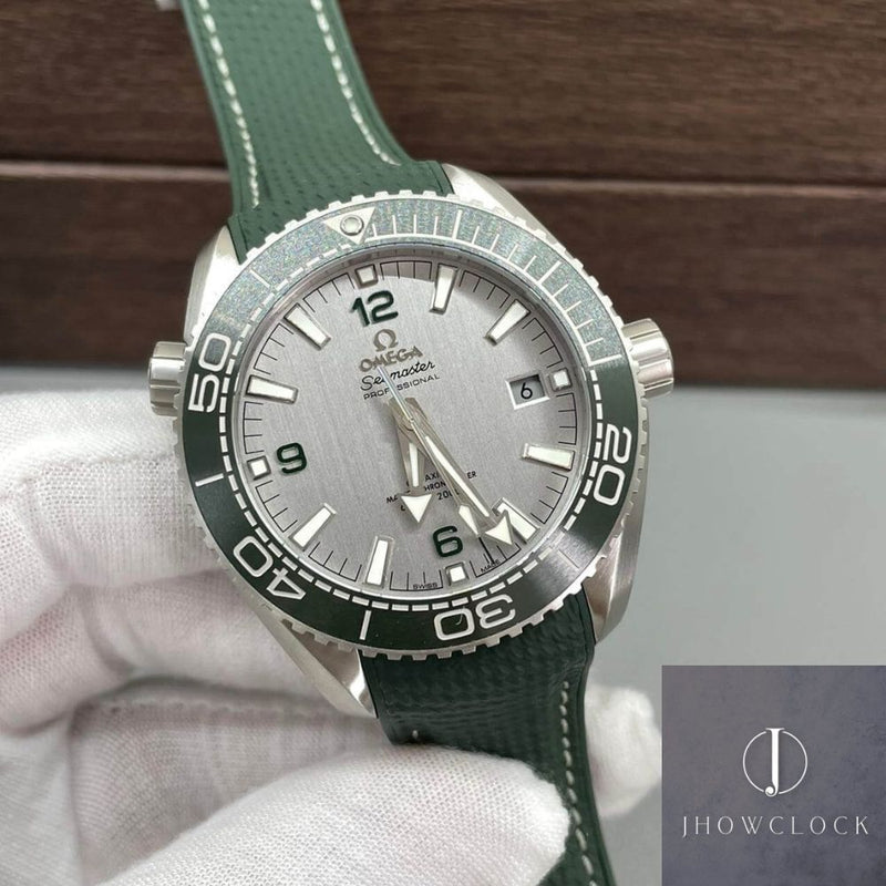 Fábrica VS - Omega  Seamaster Diver 600M 215.32.44.21.06.001 Mostrador Cinza