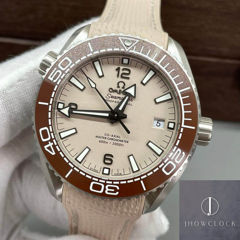 Fábrica VS - Omega  Seamaster Diver 600M 215.32.44.21.09.001 Mostrador Bege