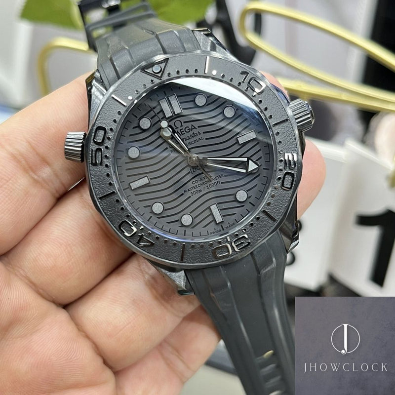 Omega Seamaster Diver 300M 210.92.44.20.01.003 Cerâmica Preta