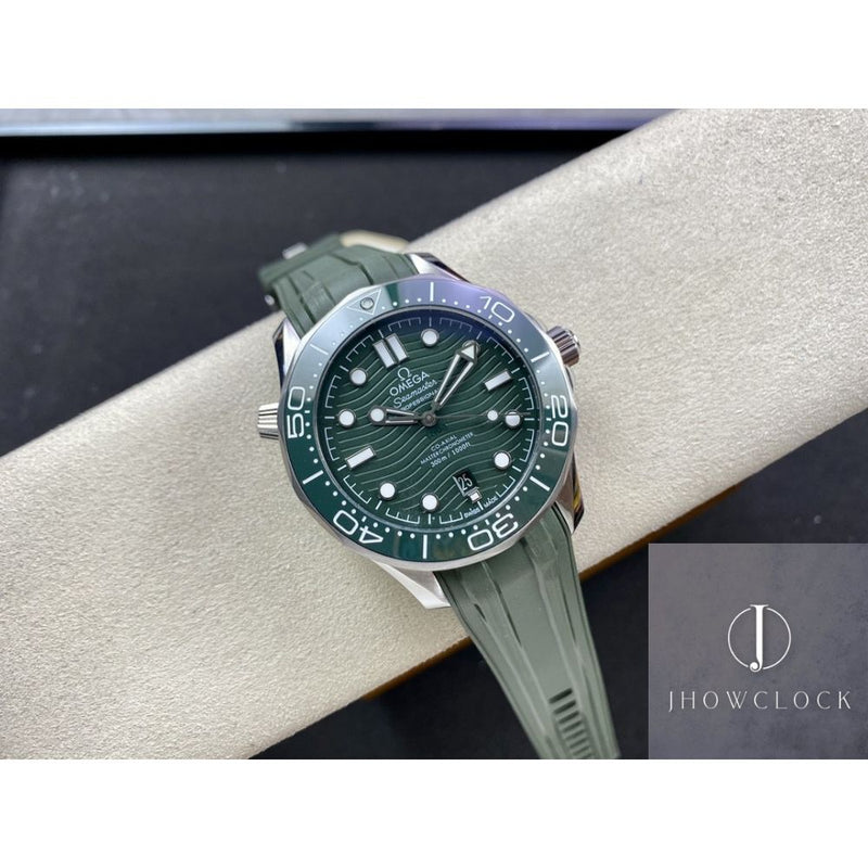 Fábrica VS - Omega  Seamaster Diver 300M 210.32.42.20.10.001 Pulseira de borracha verde