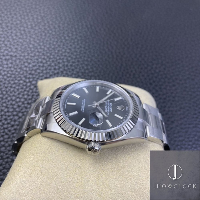 Fábrica Clean - Rolex Datejust M126334-0017 Mostrador Preto Tamanho 41mm