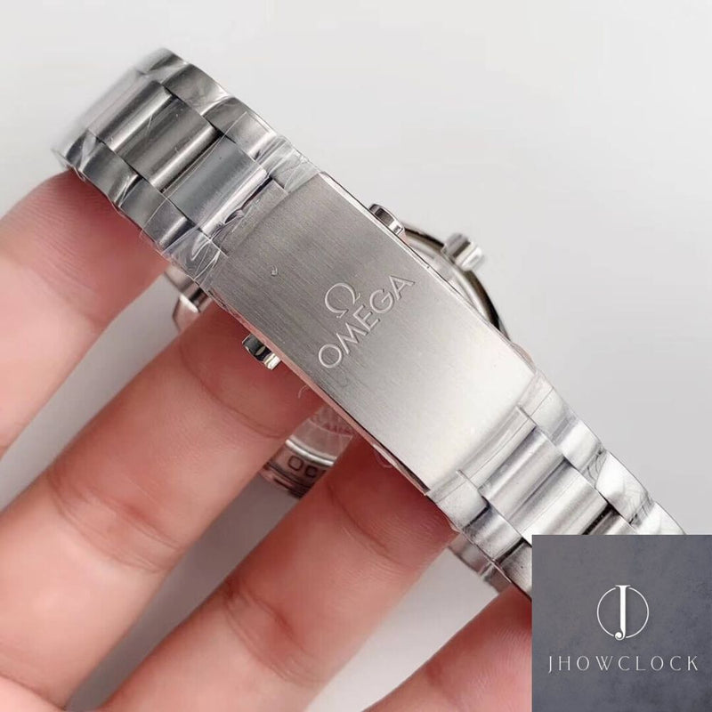 Fábrica VS - Omega Seamaster Diver 600M 232.30.46.21.01.002 Mostrador Preto