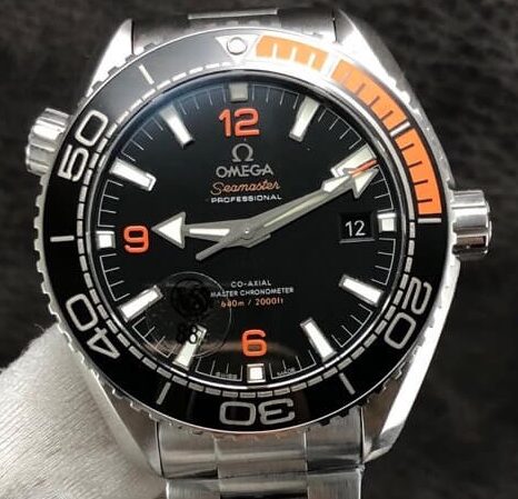Fábrica VS - Omega  Seamaster Diver 600M 215.30.44.21.01.002 Mostrador Preto