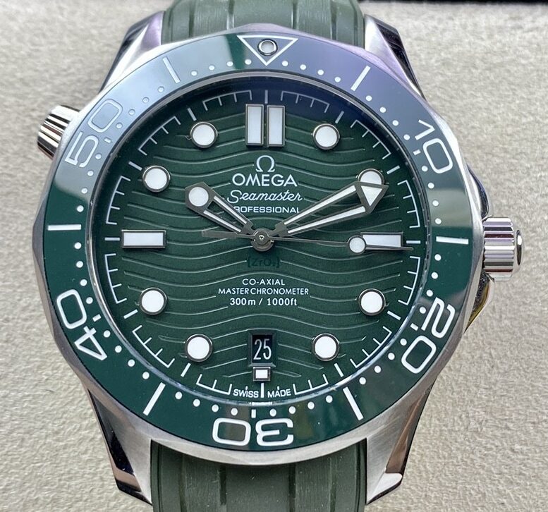 Fábrica VS - Omega  Seamaster Diver 300M 210.32.42.20.10.001 Pulseira de borracha verde